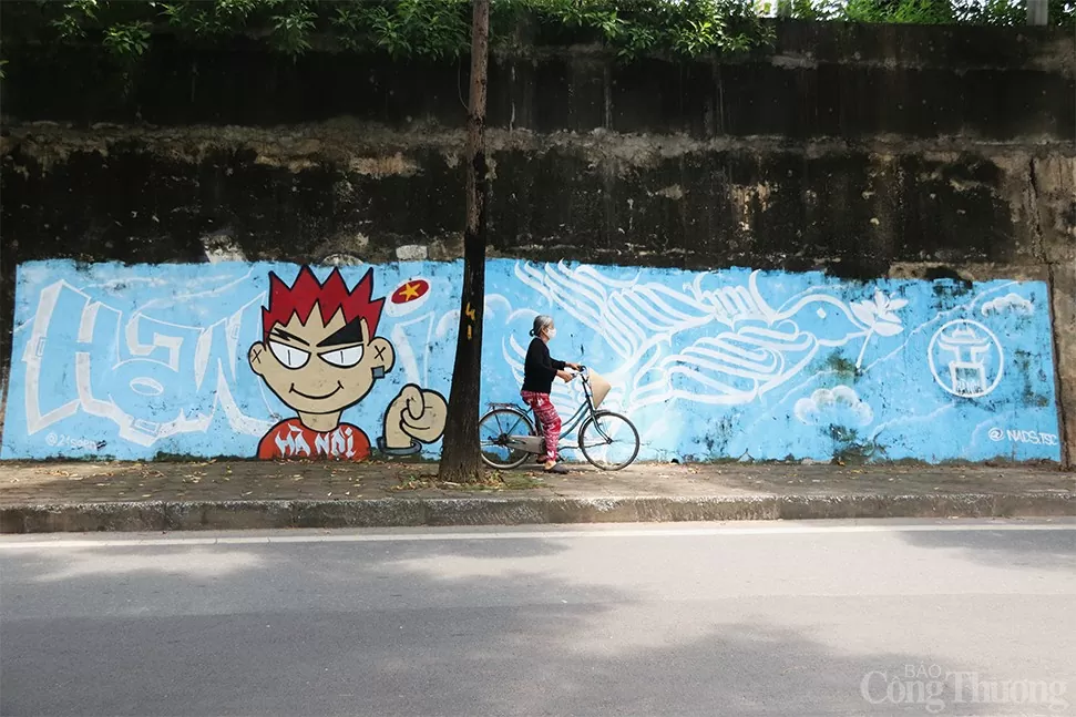 Hà Nội: Cần ngăn chặn ngay tình trạng vẽ bậy, 'bôi bẩn' đô thị