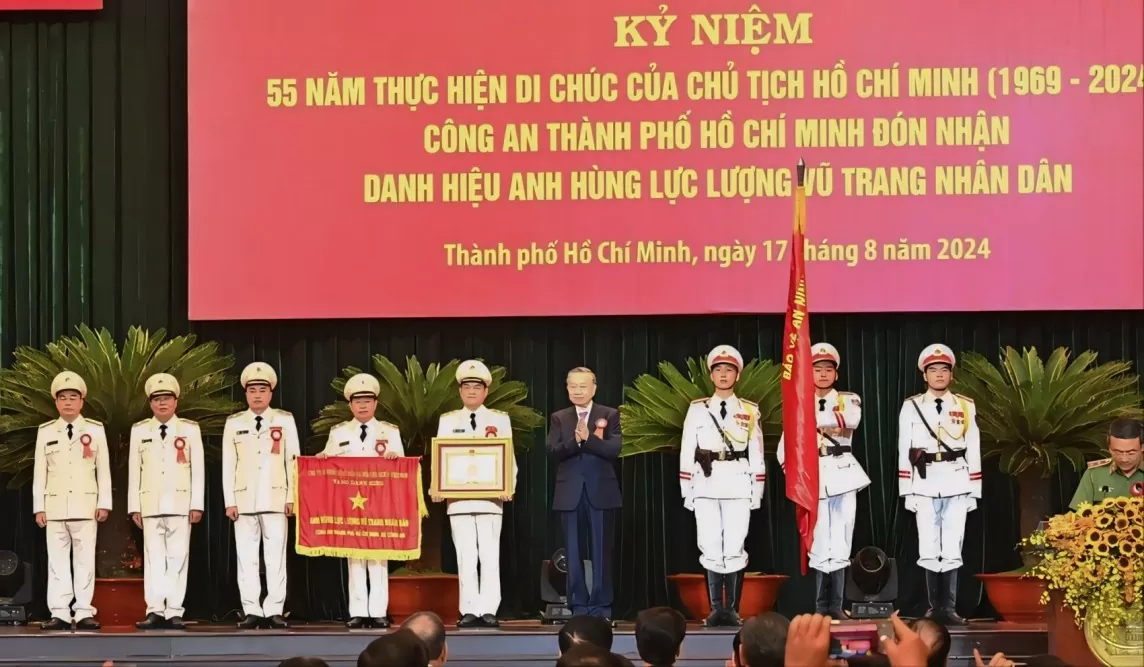 Công an TP. Hồ Chí Minh đón nhận danh hiệu Anh hùng Lực lượng vũ trang nhân dân