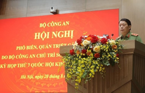 quan triet nhung diem moi cua cac luat do bo cong an chu tri soan thao duoc quoc hoi thong qua