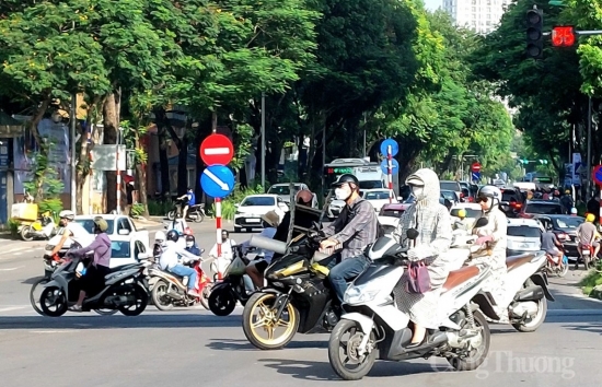du bao thoi tiet ngay mai 2282024 bac bo tiep tuc mua to va dong trung bo nang nong dien rong