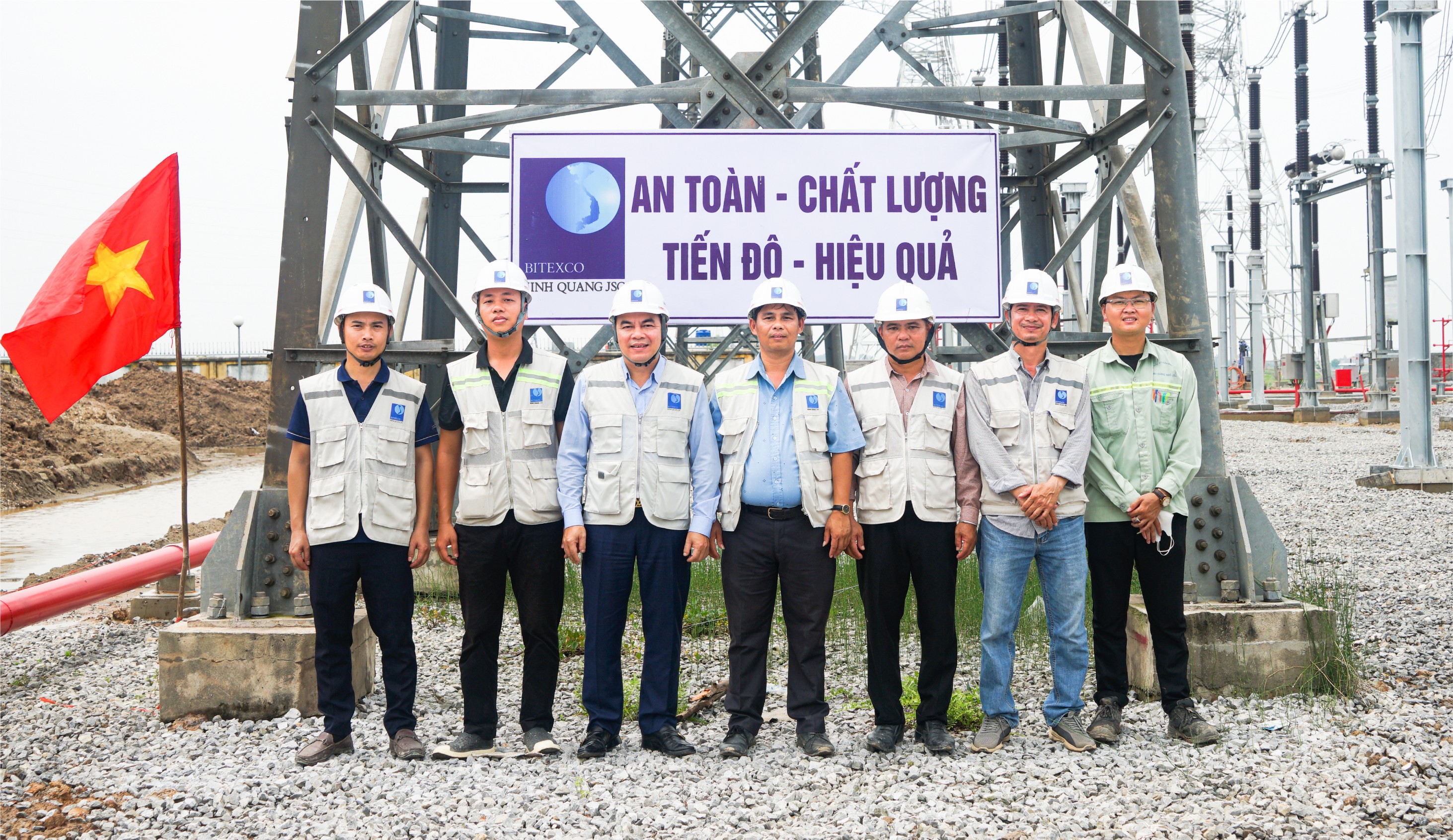 Đường dây 500kV mạch 3: 'Kỳ tích' mới ngành điện