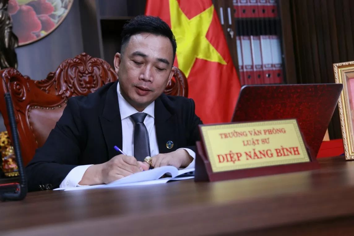 Sốt đất ảo: Tìm dấu hiệu trốn thuế để ‘chọc thủng’ bong bóng bất động sản