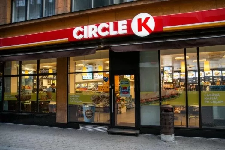 Circle K 'ngắm nghía' 7-Eleven: 'Đốm lửa' cho các thương vụ M&A xuyên biên giới