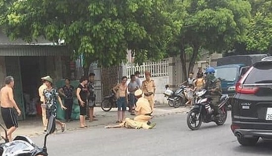thanh hoa bat lai xe tong mot canh sat giao thong bi thuong