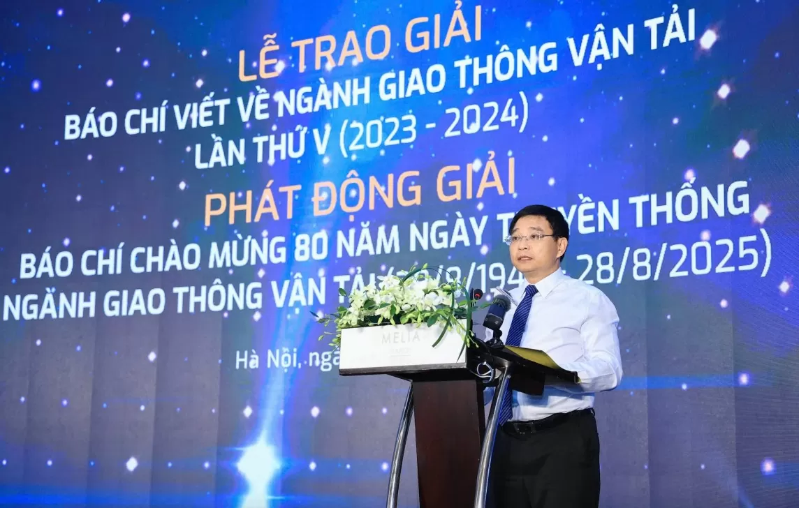 Bộ trưởng Giao thông Vận tải: Báo chí cổ vũ tạo thành tích ấn tượng của ngành Giao thông