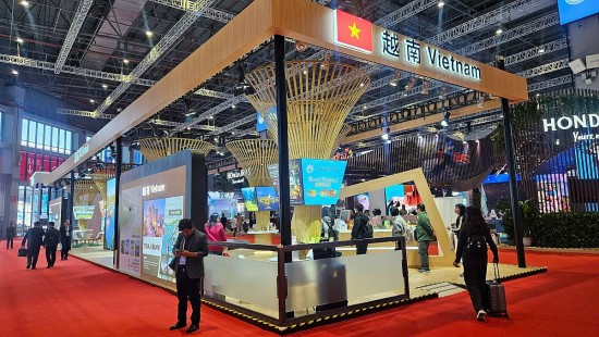 phat huy toi da nguon luc dua thuong mai viet nam trung quoc len tam cao moi