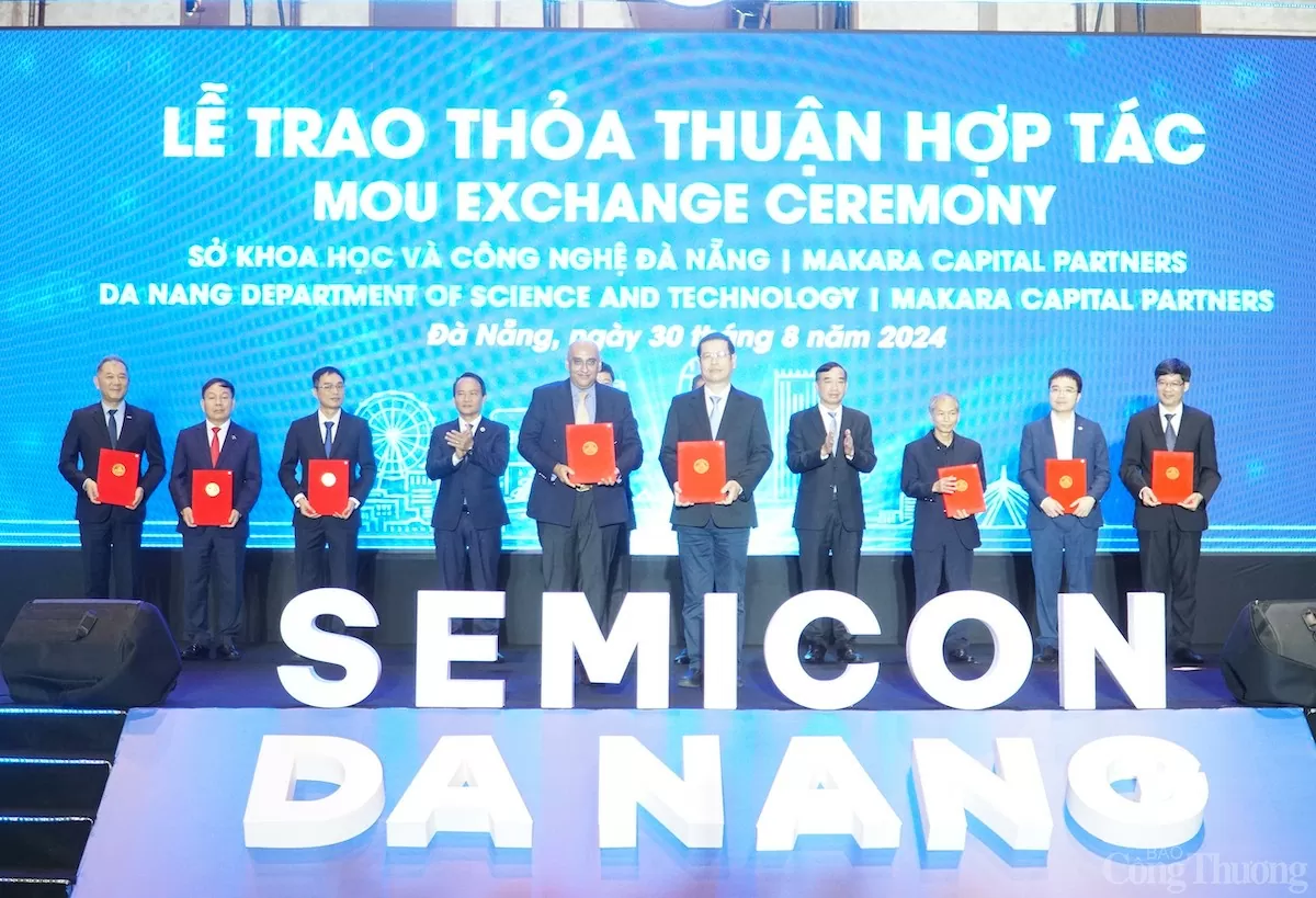 Trao thỏa thuận hợp tác giữa Sở Khoa học và Công nghệ TP. Đà Nẵng và Makara Capital Partners