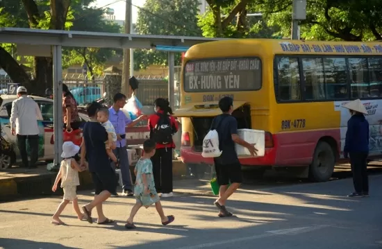 Hà Nội: Bến xe, các tuyến đường đông nghẹt trước kỳ nghỉ Quốc khánh 2/9