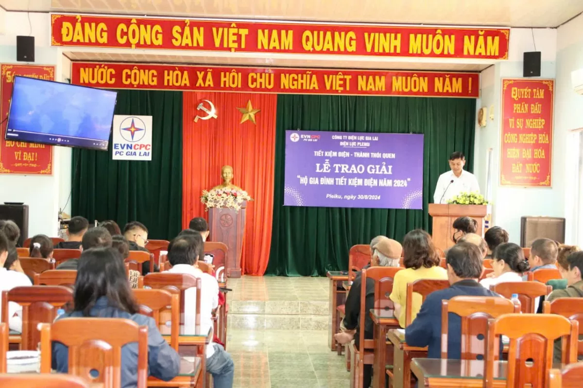 Điện lực Gia Lai công bố 240 hộ đạt danh hiệu 'Hộ gia đình tiết kiệm điện năm 2024' Điện lực Gia Lai công bố 240 hộ đạt danh hiệu 'Hộ gia đình tiết kiệm điện năm 2024'