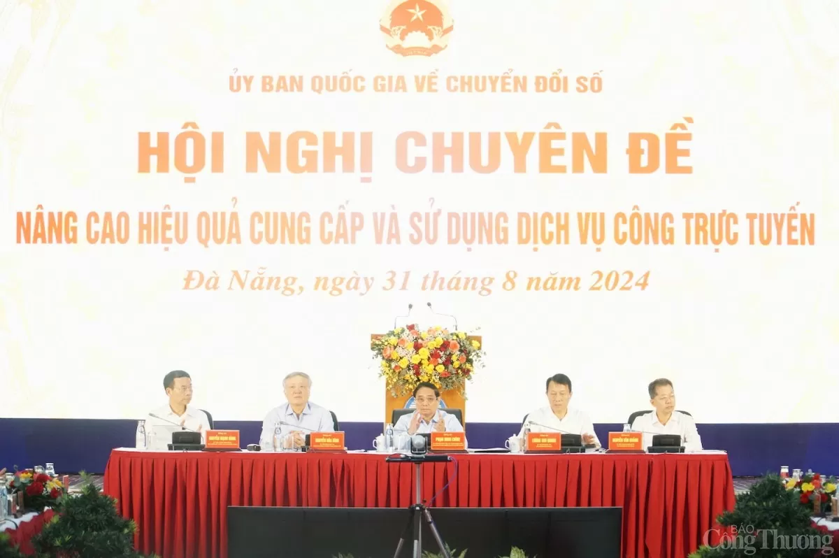 Hội nghị nhằm nâng cap hiệu quả cung câp svaf sử dụng dịch vụ công trực tuyến