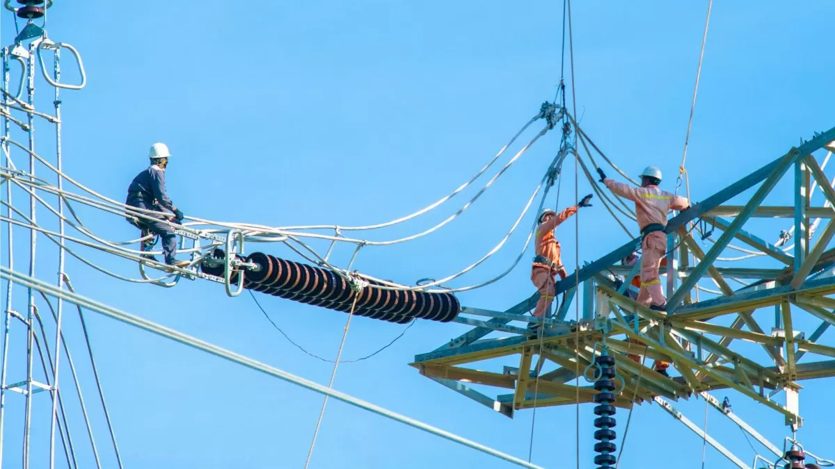 Đường dây 500 kV mạch 3 Quảng Trạch - Phố Nối: Nối dài những kỳ tích của ngành điện