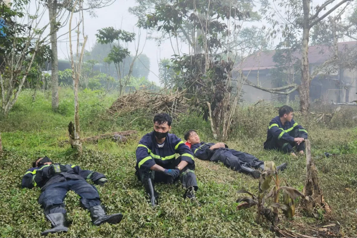 Lâm Đồng: Cháy kho hàng chứa dầu nhớt thiêu rụi nhiều tài sản có giá trị