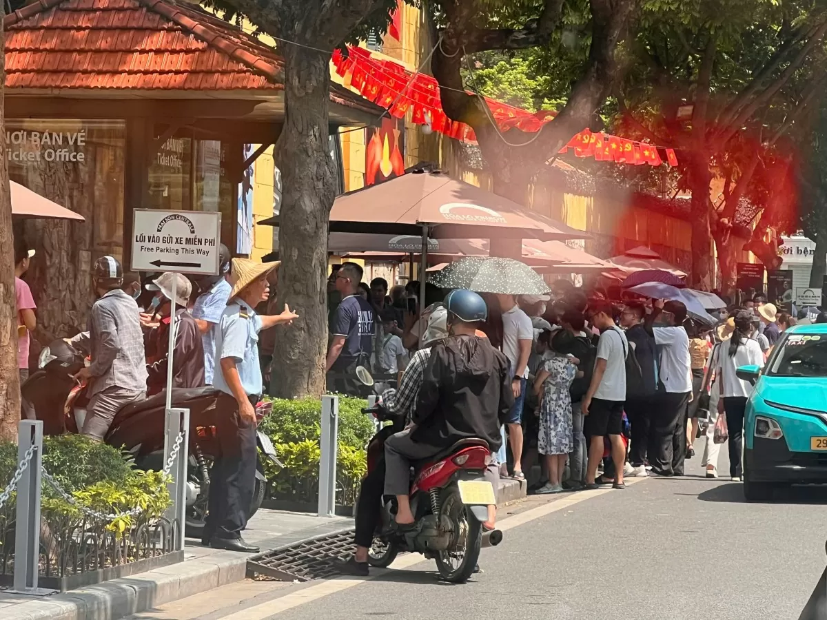 Hà Nội sôi động trong ngày Quốc khánh 2/9 Chùm ảnh: Không khí ngày 2/9 tại Thủ đô Hà Nội