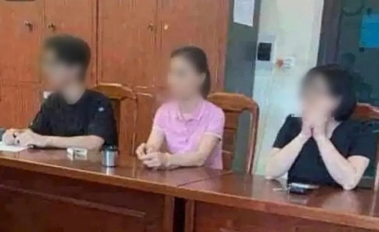 cong an lam viec voi nam sinh duong len dinh olympia