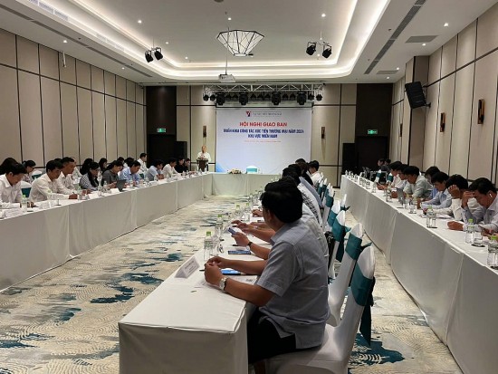 day nhanh cong tac xuc tien thuong mai khu vuc mien nam
