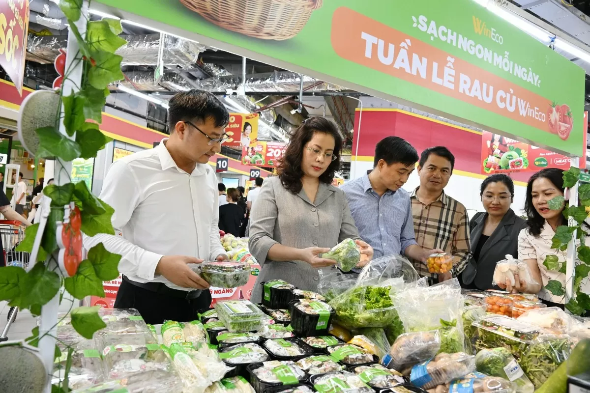 Hàng hoá chuẩn bị chống bão số 3 đảm bảo đáp ứng nhu cầu, người dân không cần tích trữ quá nhiều!