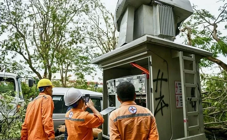 CHÙM ẢNH: Cảnh đổ nát như