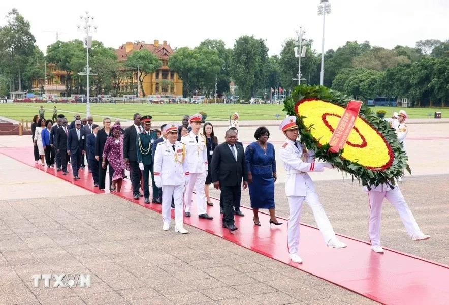 Tổng Bí thư, Chủ tịch nước Tô Lâm chủ trì Lễ đón Tổng thống Mozambique