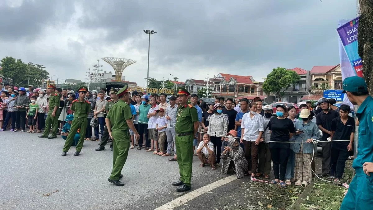 Vụ sập cầu Phong Châu: “Chúng tôi như từ cõi chết trở về”