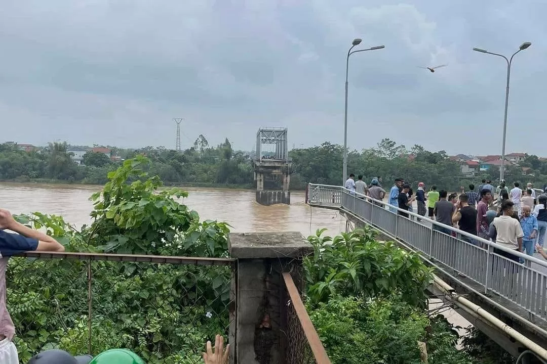 Trước khi sập cầu Phong Châu, Cục Đường bộ Việt Nam không nhận được báo cáo về dấu hiệu mất an toàn