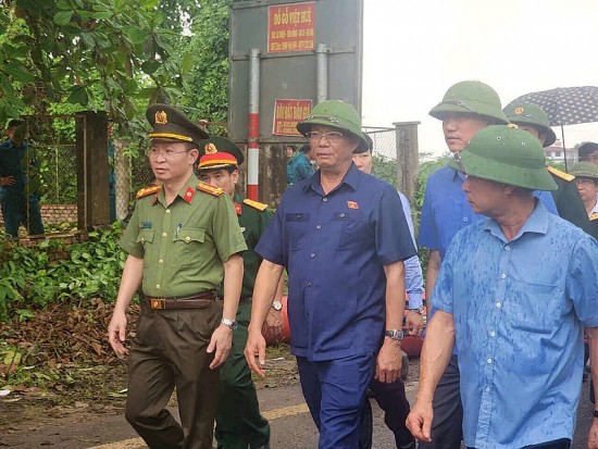 pho chu tich quoc hoi tran quang phuong de nghi nghien cuu cam cau trung ha tinh phu tho