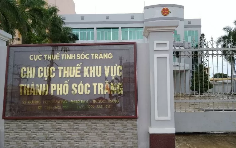 Chi cục Thuế Khu vực TP. Sóc Trăng vừa có loạt thông báo về việc tạm hoãn xuất cảnh đối với 7 cá nhân là Chủ tịch, Giám đốc 