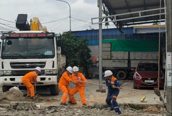 Cập nhật tình hình khắc phục sự cố, cấp điện cho người dân vùng bão sáng ngày 10/9