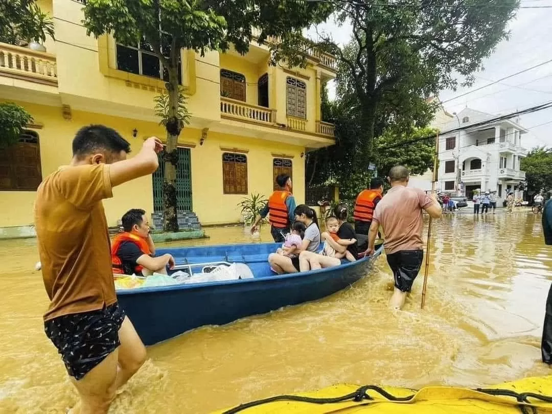 Mực nước các sông đang lên rất nhanh, Chủ tịch UBND TP. Hà Nội chỉ đạo khẩn