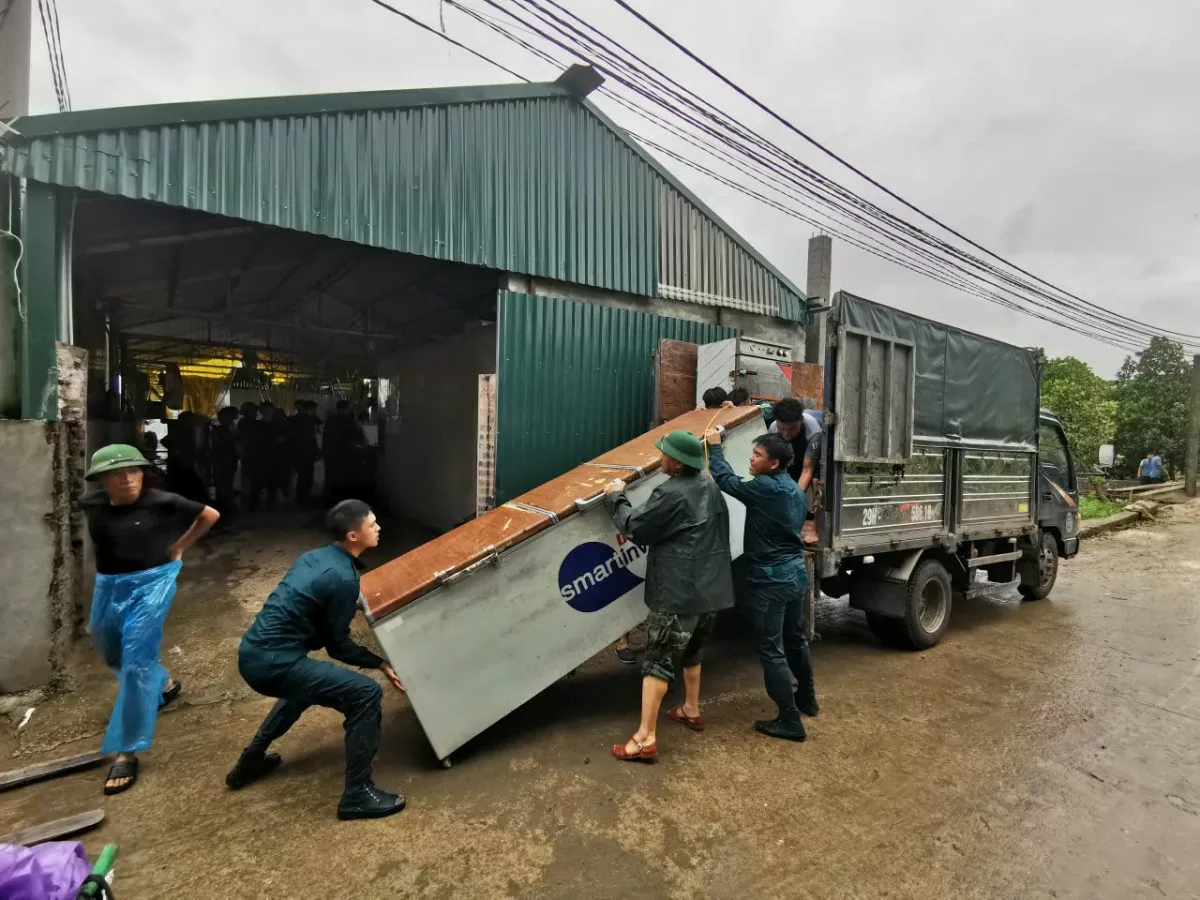Cập nhật hình ảnh trực tiếp tình hình mưa lũ tại Hà Nội