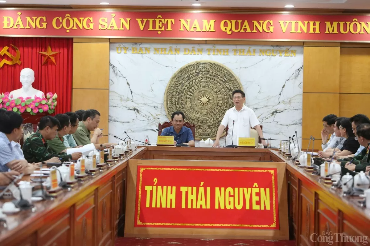 Thứ trưởng Nguyễn Sinh Nhật Tân: Xăng dầu, hàng thiết yếu tại Thái Nguyên được cung ứng ổn định sau bão