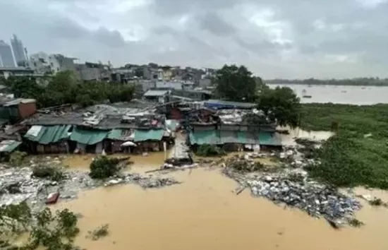 Dự báo thời tiết Hà Nội ngày 11/9/2024: Hà Nội mưa lớn, cảnh báo lũ sông Hồng xuống chậm