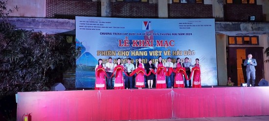 binh thuan dua hang viet ve hai dao tai huyen phu quy