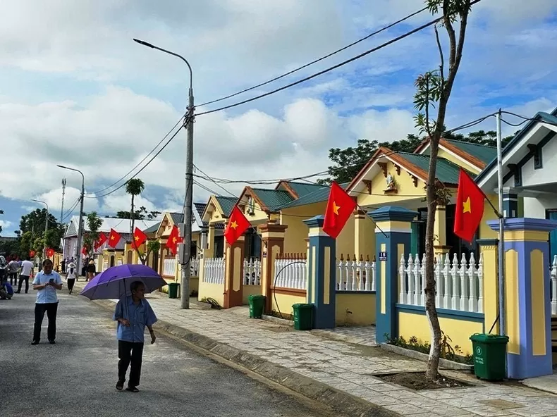 Xây nhà cho hộ nghèo, gia đình chính sách: Một chủ trương nhân văn, lá lành đùm lá rách