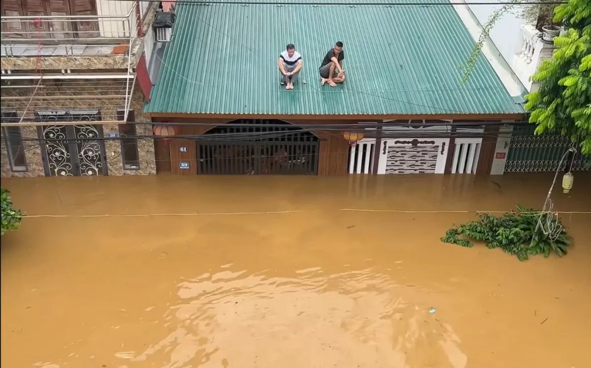 Sau bão Yagi, nó tàn phá miền Bắc VN Nhieu-hang-hoa-quoc-te-ho-tro-viet-nam-khac-phuc-bao-so-3-ve-den-ha-noi-20240911181011