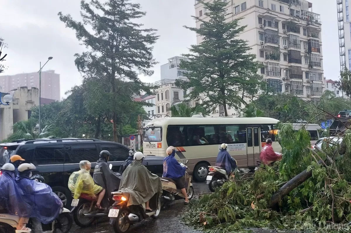 Hà Nội ra Công điện chỉ đạo khắc phục hậu quả bão số 3 và mưa lũ sau bão