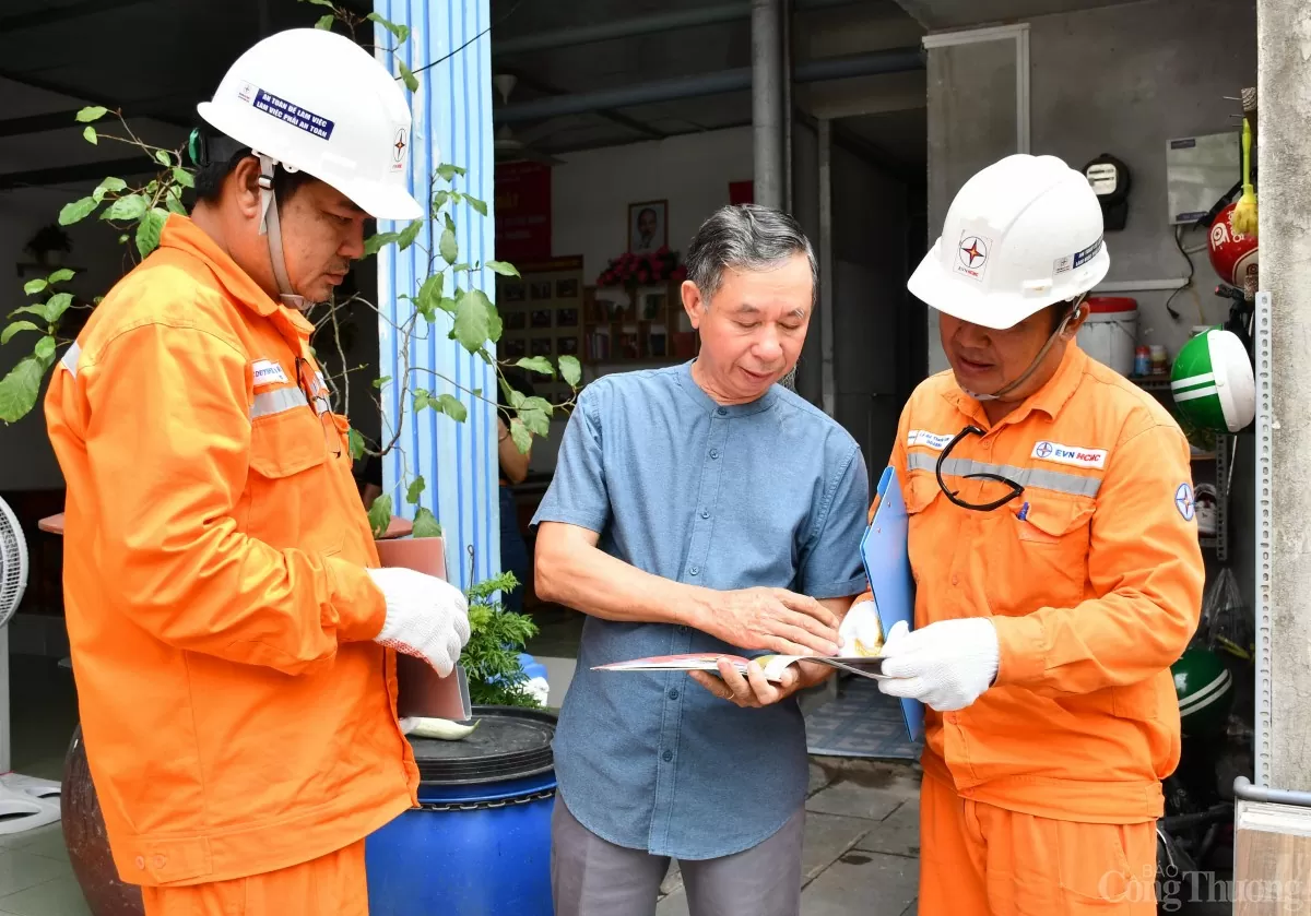 Ngành điện TP. Hồ Chí Minh: Hạn chế thấp nhất các sự cố mùa mưa bão