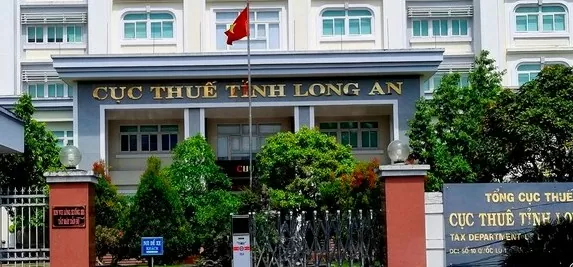 Long An: Tạm hoãn xuất cảnh Chủ tịch Công ty An Phú Sinh và 5 giám đốc do nợ thuế