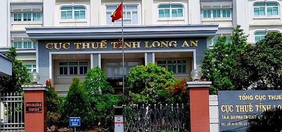 long an tam hoan xuat canh chu tich cong ty an phu sinh va 5 giam doc do no thue
