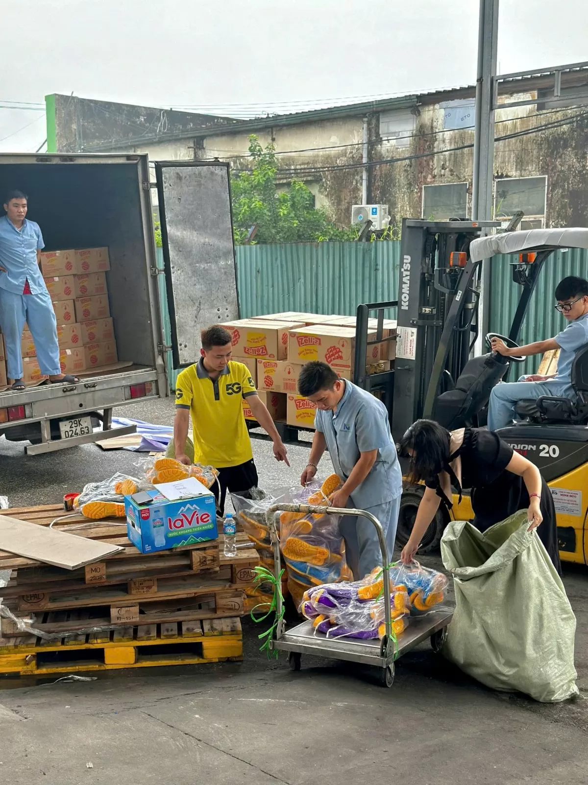 Cập nhật tin lũ lụt ngày 12/9: Lào Cai liên tiếp sạt lở; Mực nước sông Hồng xuống dưới báo động 3