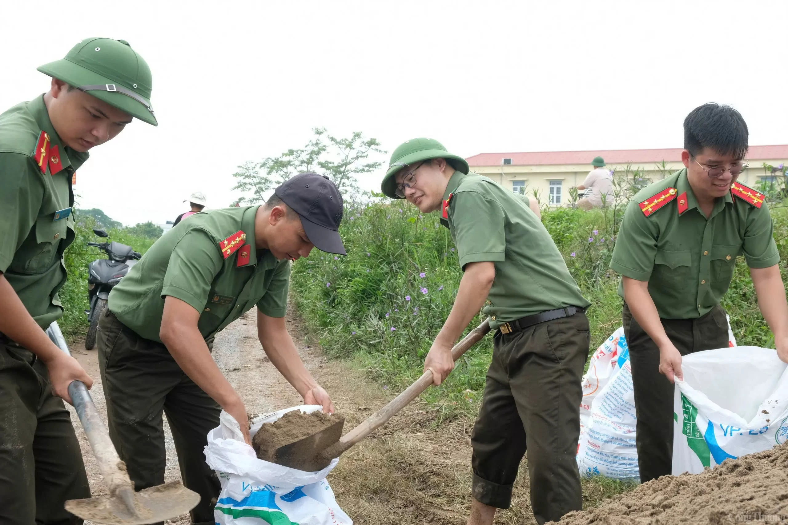 Phó Thủ tướng Trần Hồng Hà kiểm tra công tác phòng, chống lũ lụt tại Nam Định