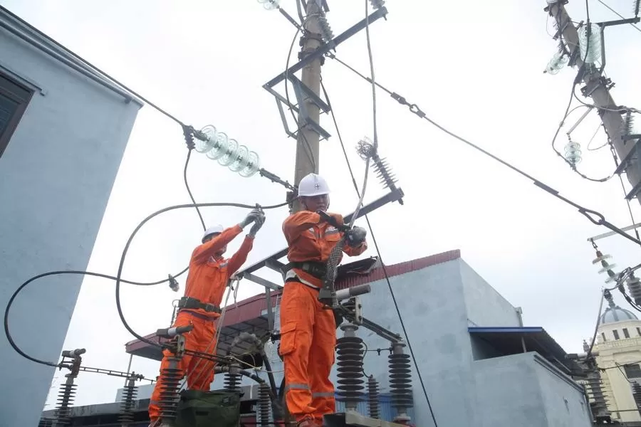 Tăng cường phân cấp phân quyền để tháo gỡ khó khăn cho các Dự án điện khí, điện gió ngoài khơi