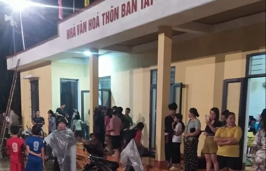 Yên Bái: Nguy cơ sạt lở đồi phòng không, cả thôn sơ tán khẩn trong đêm