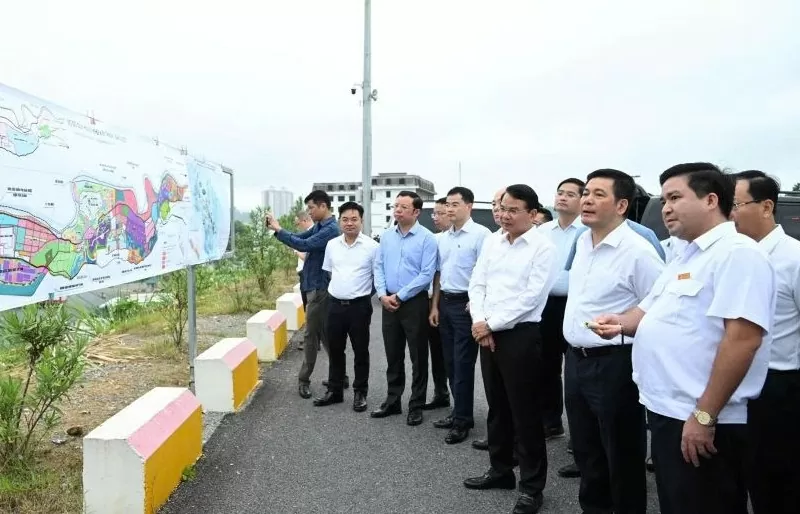 Bộ trưởng Nguyễn Hồng Diên: Giao nhiệm vụ cụ thể hỗ trợ Lào Cai trở thành cực tăng trưởng