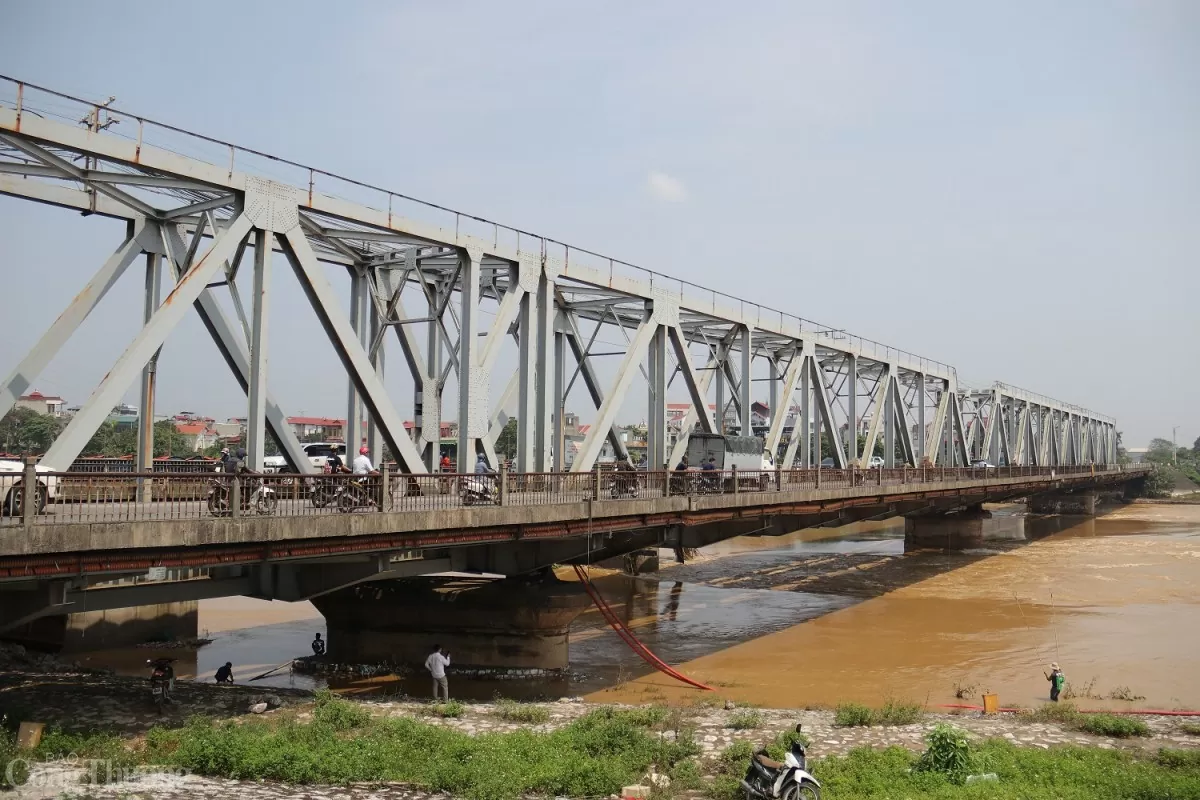 Cận cảnh cầu Đuống sau khi khôi phục giao thông Cận cảnh cầu Đuống sau khi khôi phục giao thông
