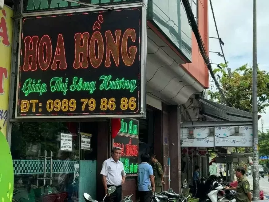 Rộ tin bà chủ Mái ấm Hoa Hồng ủng hộ đồng bào vùng lũ 200 triệu đồng