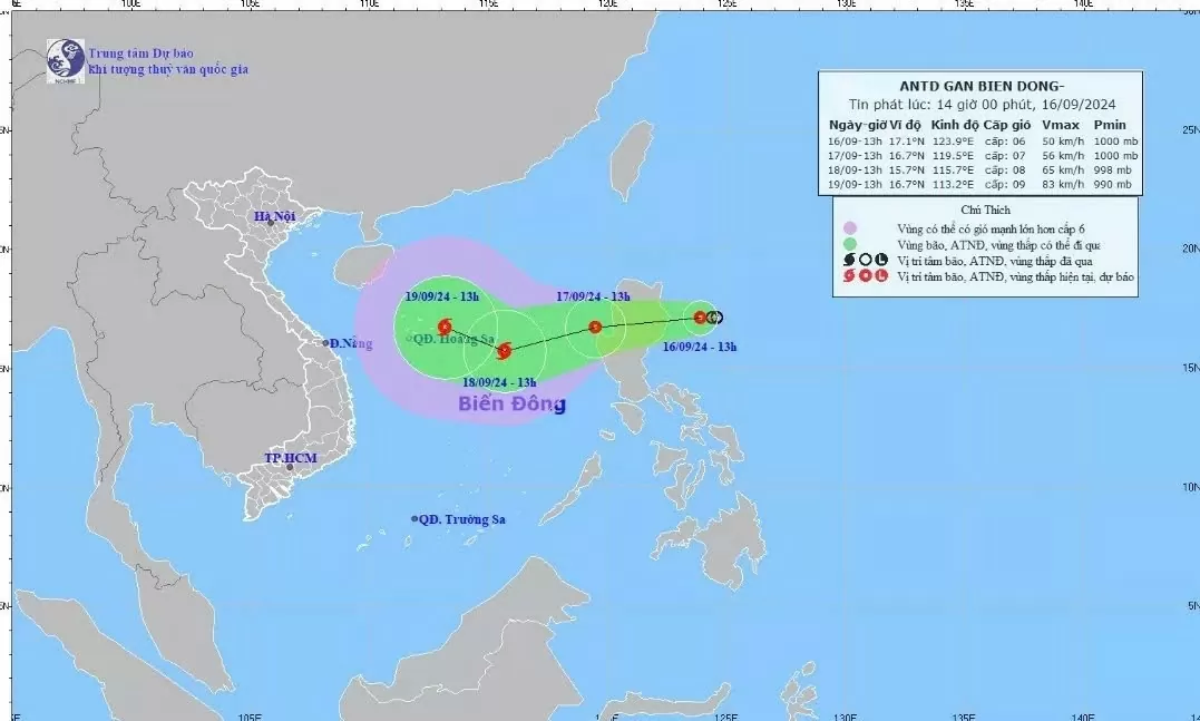 Cảnh báo áp thấp nhiệt đới vào Biển Đông có thể mạnh thành bão