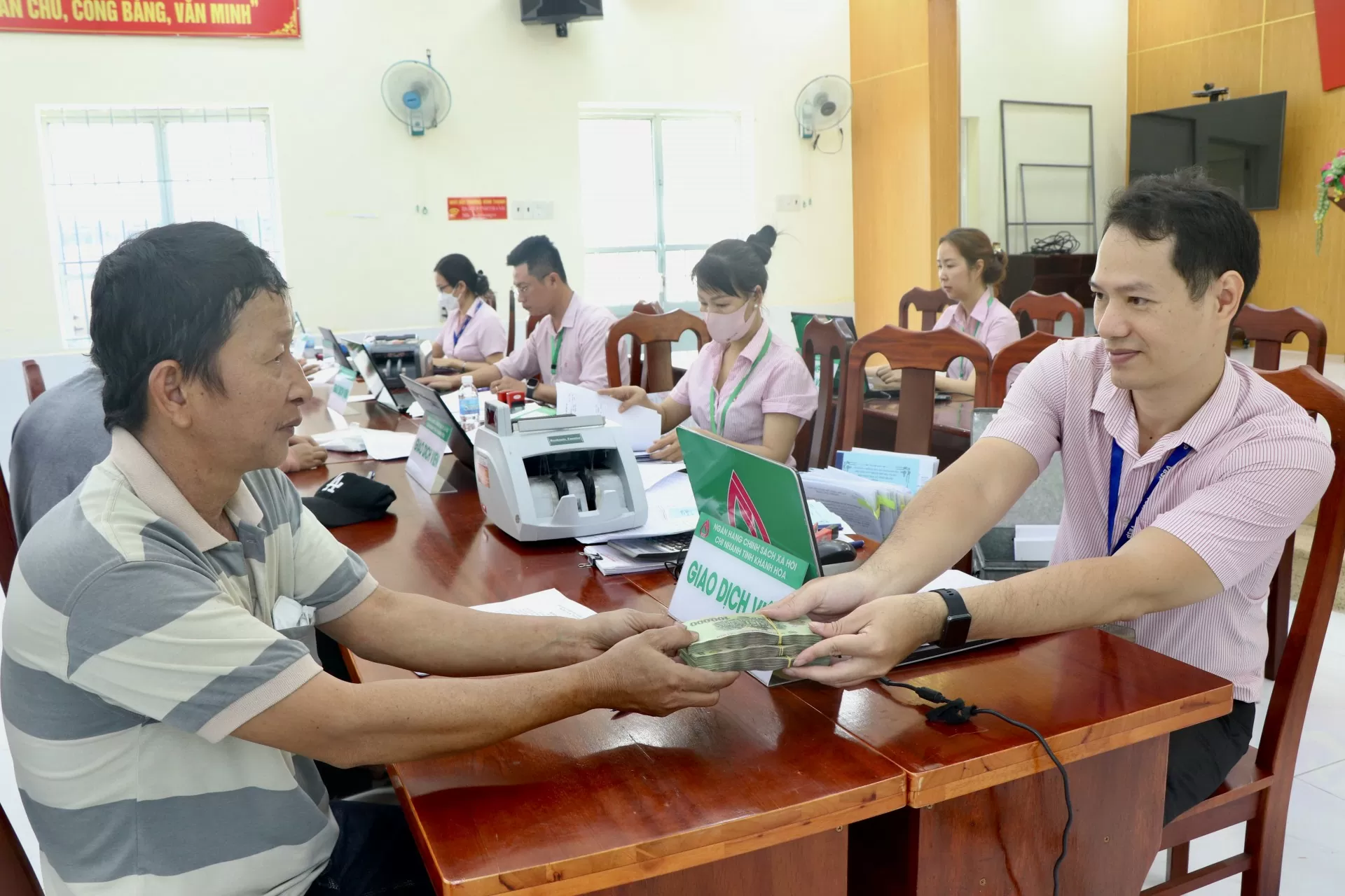 Tín dụng chính sách xã hội: Không để ai bị bỏ lại phía sau trên con đường tiếp cận tri thức