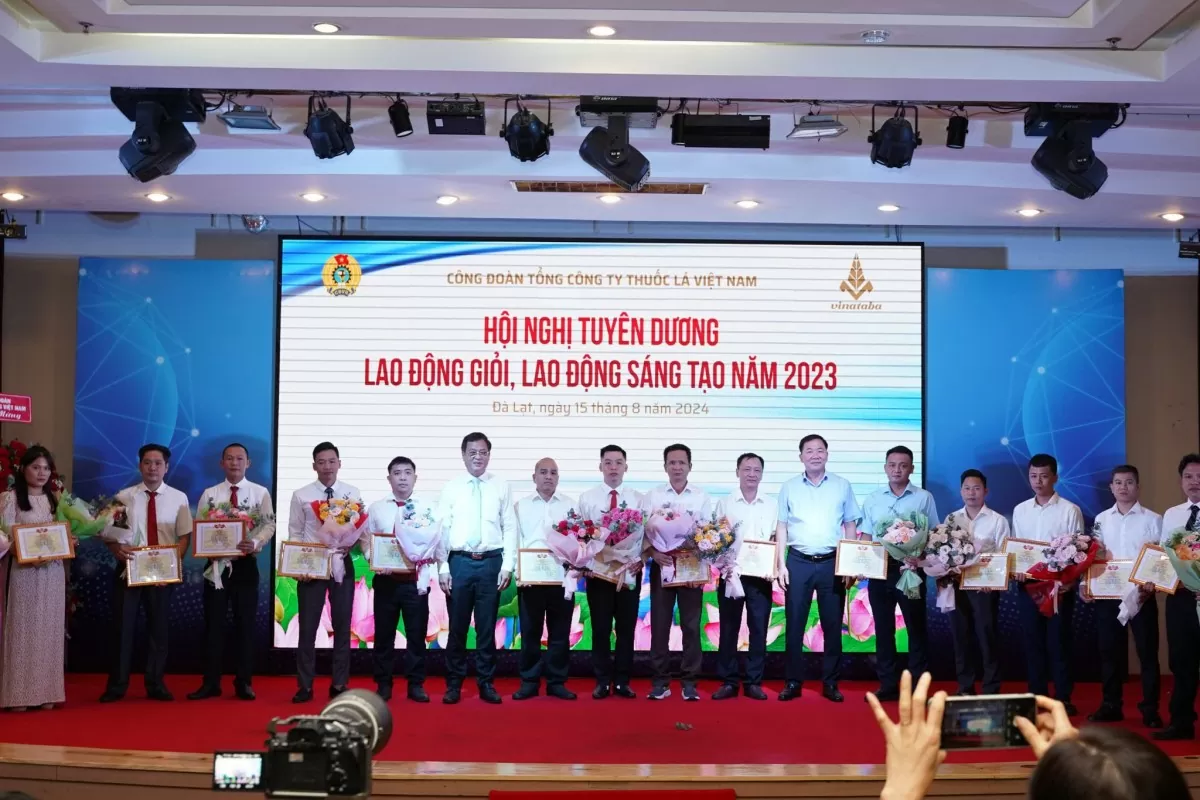 Vinataba: Tuyên dương 67 lao động giỏi, lao động sáng tạo 2023