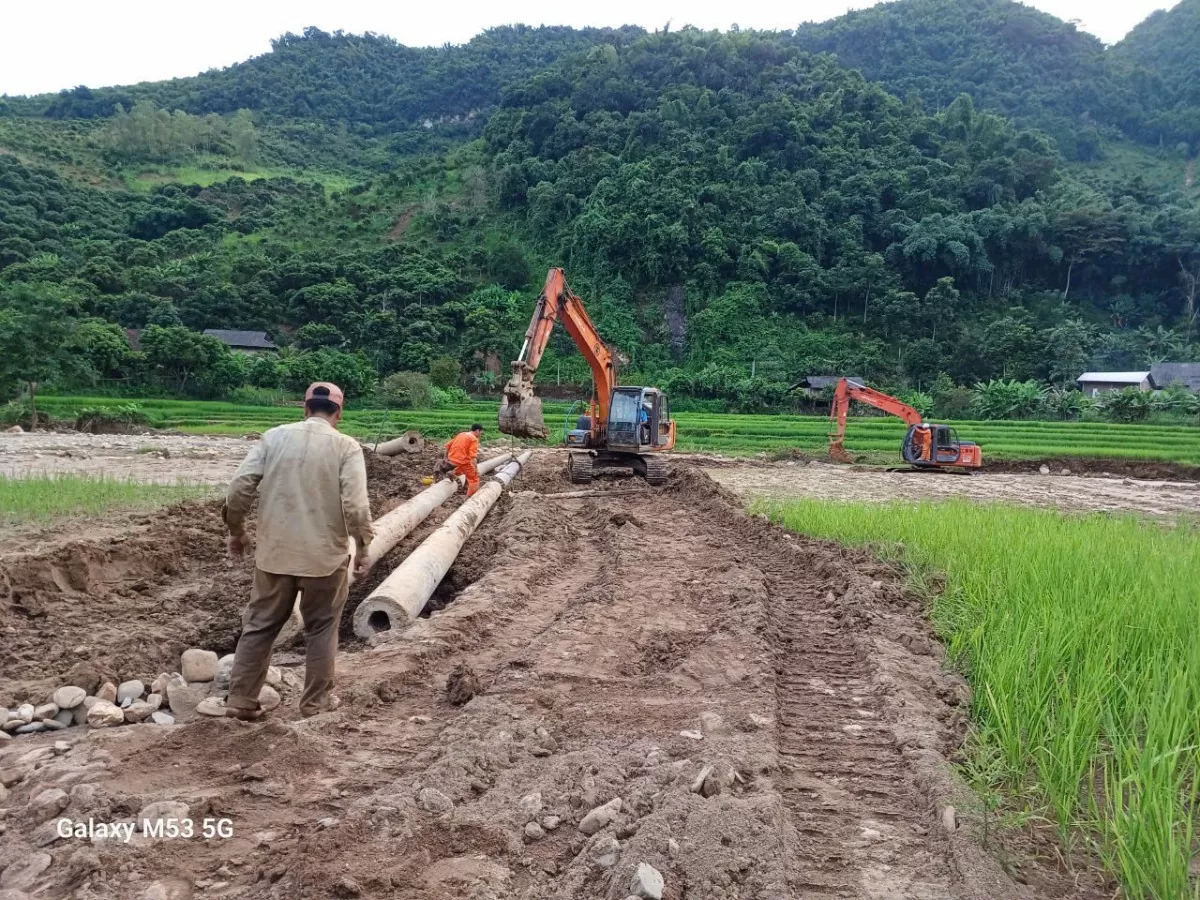 Điện lực khu vực Sông Mã - Sốp Cộp: Xuyên đêm cấp điện trở lại cho 715 khách hàng