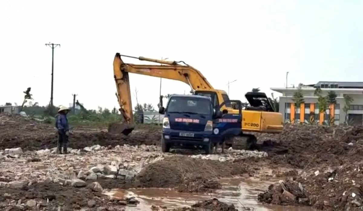 Hộp thư bạn đọc ngày 19/9: Phản ánh liên quan siêu thị BigC Thăng Long; chung cư Osaka Complex